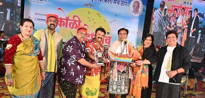 नंदेश उमप यांच्या गायनाने रंगला यंदाचा कोळी महोत्सव